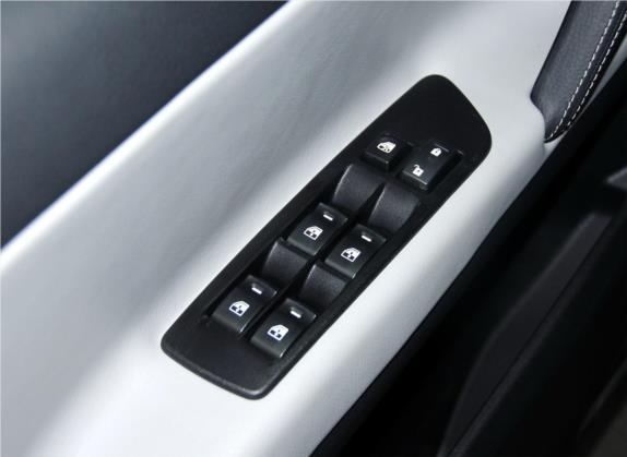 大7 SUV 2014款 2.2T 四驱智尊型 车厢座椅   门窗控制