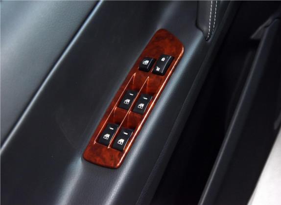 大7 SUV 2015款 2.2T 两驱智慧型 车厢座椅   门窗控制