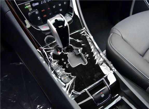 大7 SUV 2015款 2.2T 两驱智尊型 中控类   挡把
