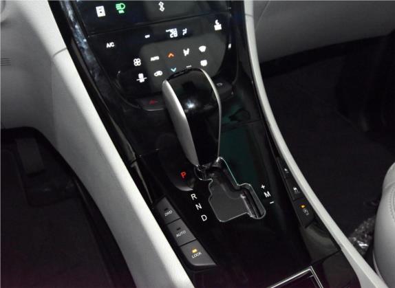 大7 SUV 2015款 2.2T 四驱智尊型 中控类   挡把