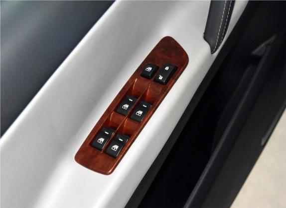 大7 SUV 2015款 2.2T 四驱智尊型 车厢座椅   门窗控制
