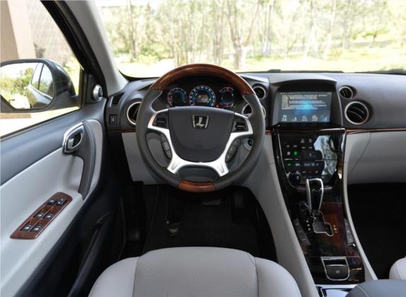 大7 SUV 2015款 2.2T 四驱旗舰型 中控类   驾驶位