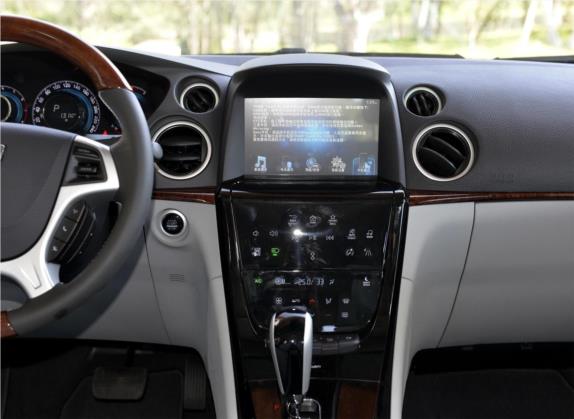 大7 SUV 2015款 2.2T 四驱旗舰型 中控类   中控台