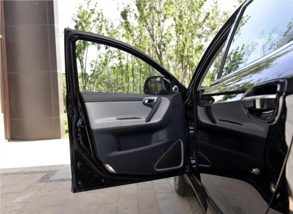 大7 SUV 2015款 2.2T 四驱旗舰型 车厢座椅   前门板