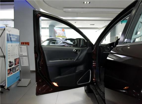 大7 SUV 2016款 2.2T 两驱智尊型 车厢座椅   前门板