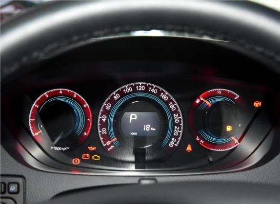大7 SUV 2016款 2.2T 两驱智尊型 中控类   仪表盘