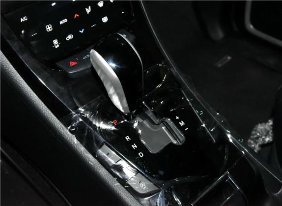 大7 SUV 2016款 2.2T 两驱智尊型 中控类   挡把