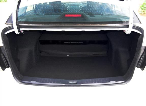 纳5 2015款 1.8T 手动智慧型 车厢座椅   后备厢