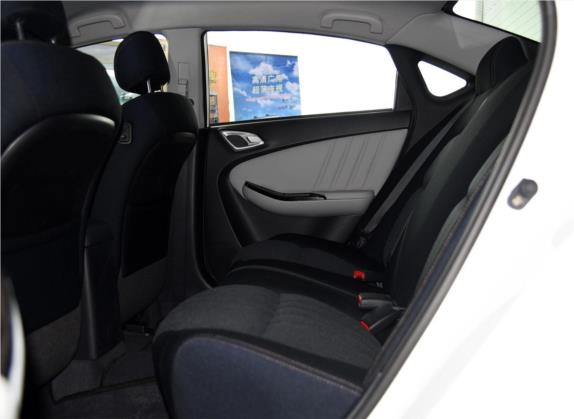 纳5 2015款 1.8T 自动智慧型 车厢座椅   后排空间