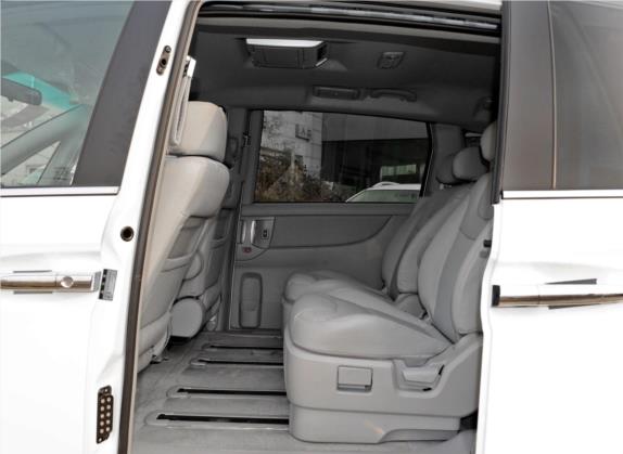 大7 MPV 2015款 2.0T 精英型 车厢座椅   后排空间