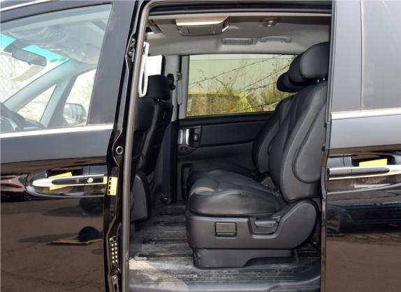 大7 MPV 2016款 2.0T 豪华型 车厢座椅   后排空间