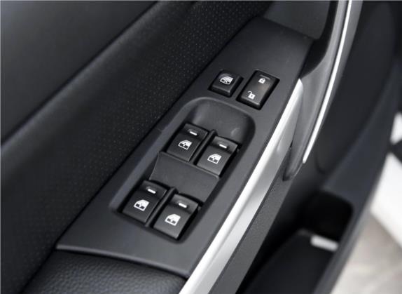 大7 MPV 2016款 2.2T 智享型 车厢座椅   门窗控制