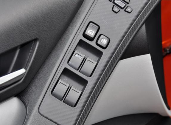 优6 SUV 2014款 2.0T 旗舰型 车厢座椅   门窗控制