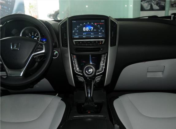 优6 SUV 2014款 2.0T 智尊型 中控类   中控台