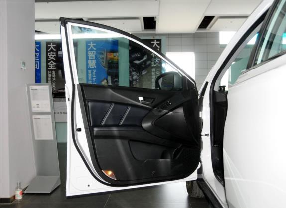 优6 SUV 2014款 1.8T 时尚型 车厢座椅   前门板