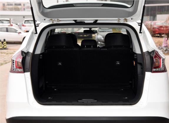 优6 SUV 2014款 1.8T 魅力型 车厢座椅   后备厢