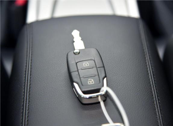 优6 SUV 2015款 1.8T 时尚型 其他细节类   钥匙