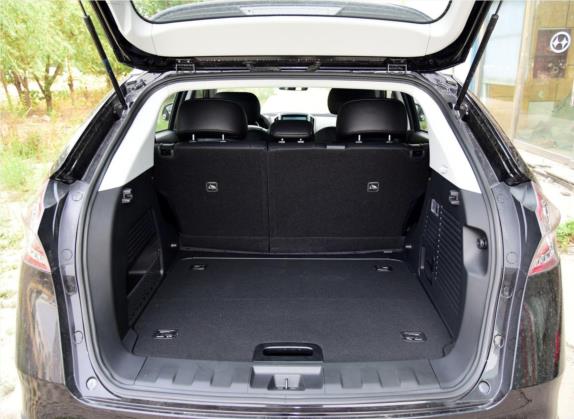 优6 SUV 2015款 1.8T 时尚型 车厢座椅   后备厢