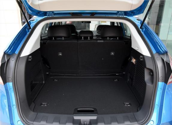 优6 SUV 2015款 1.8T 智尊型 车厢座椅   后备厢