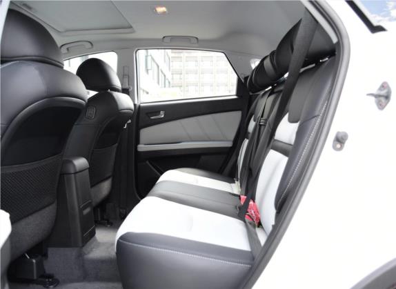 优6 SUV 2015款 2.0T 智尊型 车厢座椅   后排空间