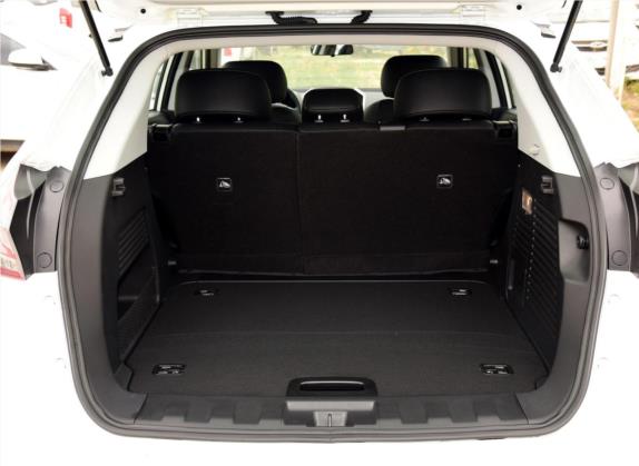 优6 SUV 2016款 1.8T 风尚超值型 车厢座椅   后备厢