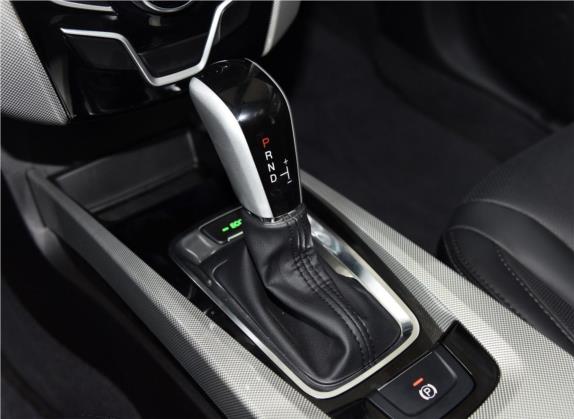 优6 SUV 2017款 1.8T 魅力升级型 中控类   挡把