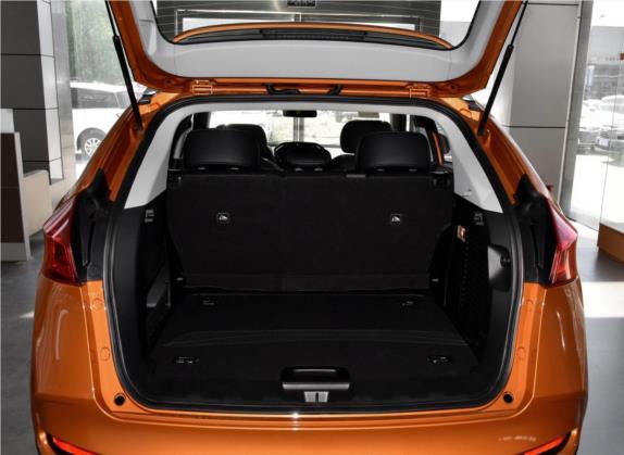 优6 SUV 2017款 改款 1.6T 时尚型 车厢座椅   后备厢