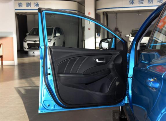 锐3 2016款 1.6L CVT尊享型天窗版 车厢座椅   前门板