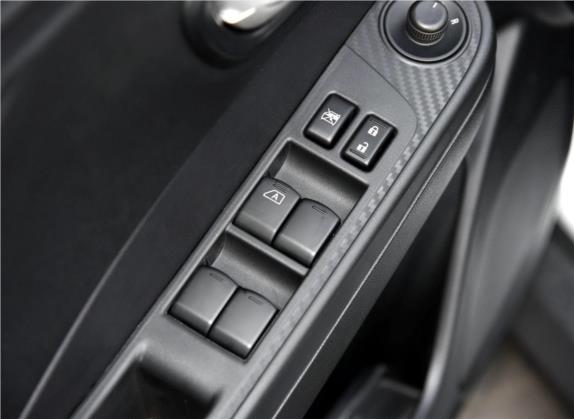锐3 2016款 1.6L 手动尊享型 车厢座椅   门窗控制