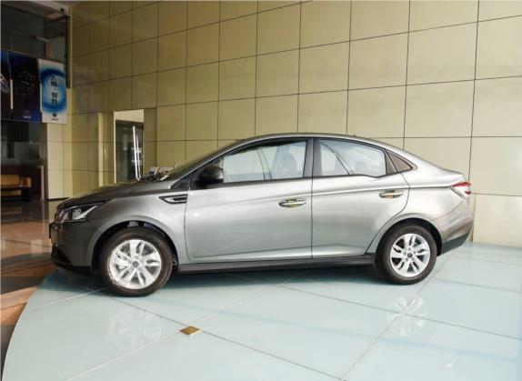 锐3 2016款 1.6L 手动尊享型天窗版 外观   正侧