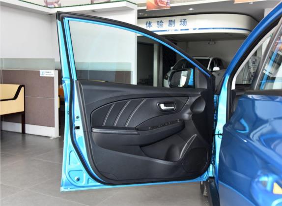 锐3 2016款 1.6L CVT智享型 车厢座椅   前门板