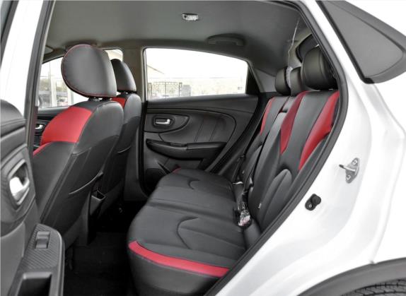 U5 SUV 2017款 1.6L 手动名士版 车厢座椅   后排空间