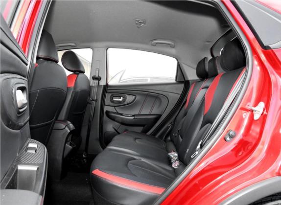 U5 SUV 2017款 1.6L CVT骑士版 车厢座椅   后排空间
