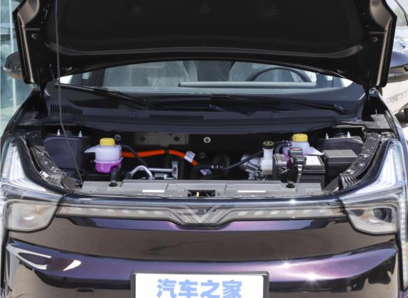 哪吒U 2022款 智610 三元锂 其他细节类   发动机舱