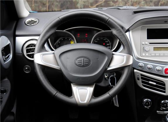 欧朗 2012款 三厢 1.5L 手动豪华型 中控类   驾驶位