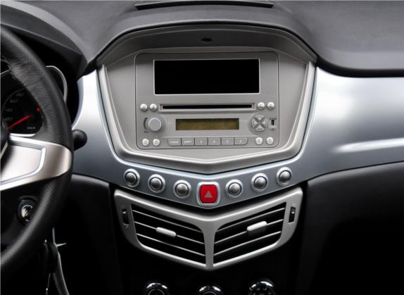 欧朗 2012款 三厢 1.5L 手动豪华型 中控类   中控台