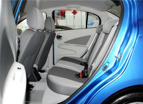 欧朗 2012款 三厢 1.5L 手动舒适型 车厢座椅   后排空间