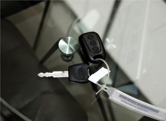 欧朗 2012款 三厢 1.5L 自动豪华型 其他细节类   钥匙