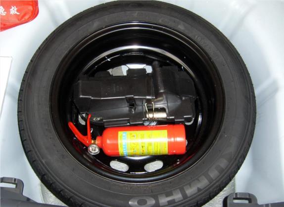 欧朗 2014款 两厢 1.5L 手动舒适型 其他细节类   备胎
