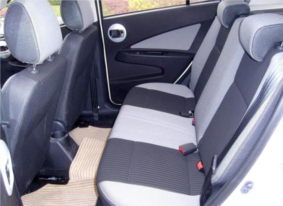 欧朗 2014款 两厢 1.5L 手动舒适型 车厢座椅   后排空间