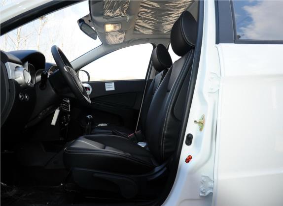 欧朗 2014款 两厢 1.5L 手动豪华型 车厢座椅   前排空间