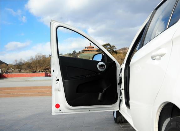 欧朗 2014款 两厢 1.5L 手动豪华型 车厢座椅   前门板