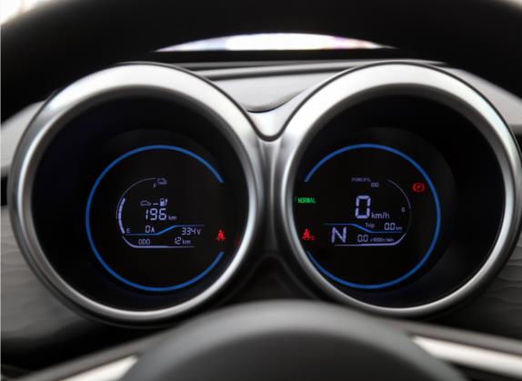 欧拉黑猫 2021款 405km 长续航型 中控类   仪表盘