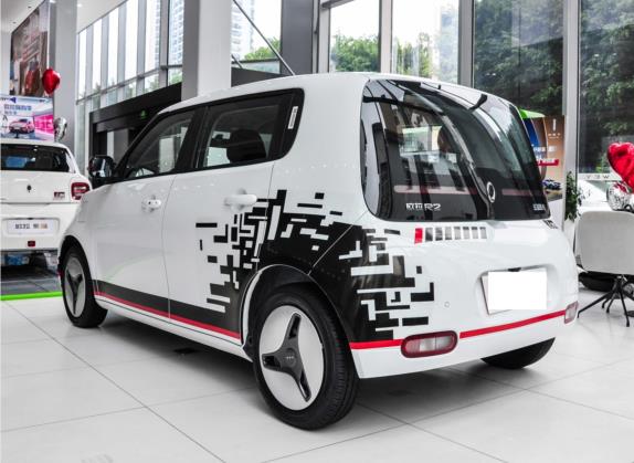欧拉白猫 2020款 401km 长续航型 外观   斜后