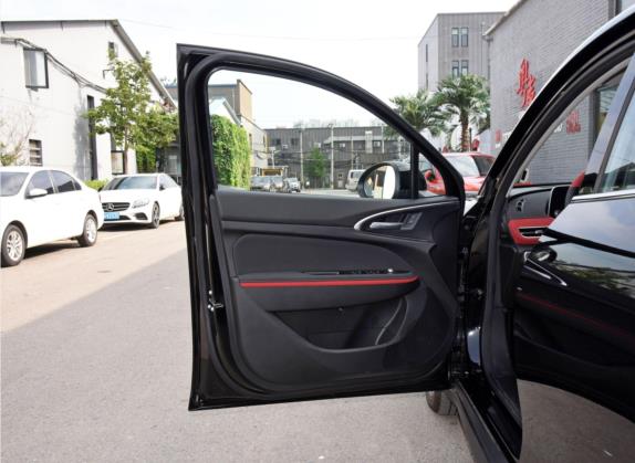 欧拉好猫GT 2022款 木兰版 480km长续航 车厢座椅   前门板