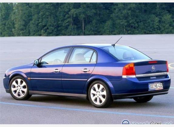 威达 2004款 2.2 外观   斜后