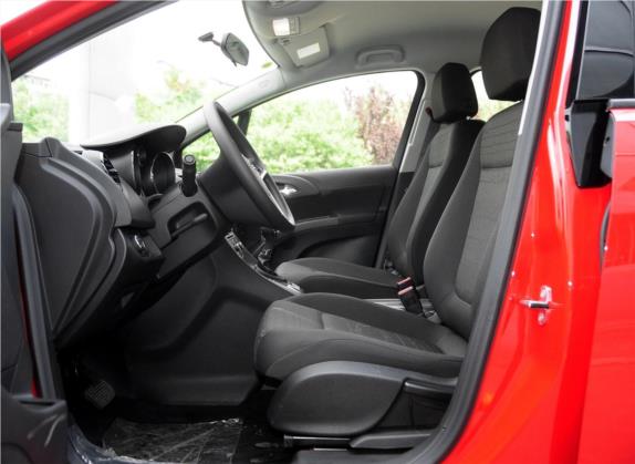 麦瑞纳 2013款 1.4T 舒适型 车厢座椅   前排空间