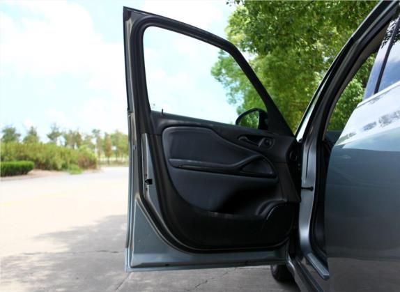 赛飞利 2013款 1.4T 七座豪华型 车厢座椅   前门板
