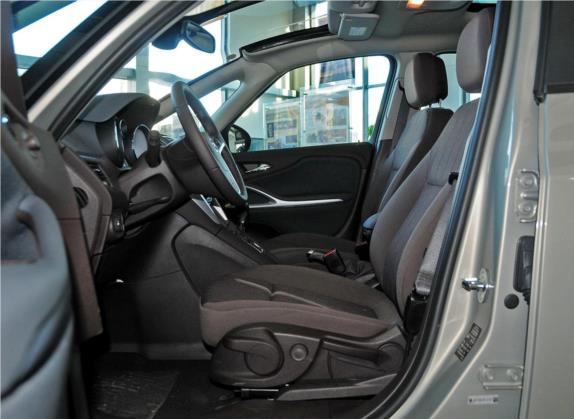 赛飞利 2013款 1.4T 五座舒适型 车厢座椅   前排空间