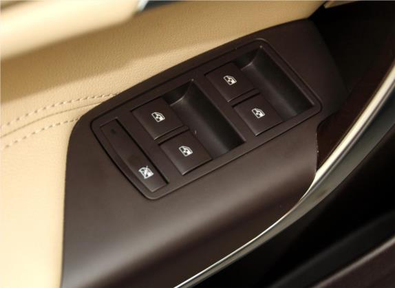 英速亚 2013款 2.0T 两驱豪华型 车厢座椅   门窗控制